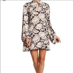 Wild Pearl floral Dress